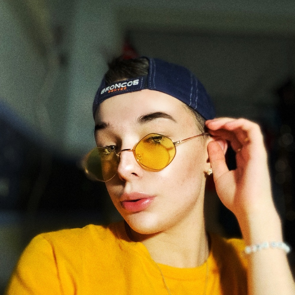 Meet your Posher, Nicky